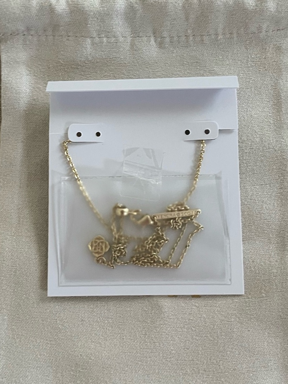 NWOT Kendra Scott Pink Sienna Half Sun Pendant Necklace - Picture 3 of 3